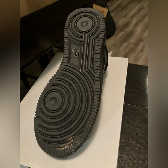 Nike Air Force 1 High LE (GS) Size 4Y - Picture 5 of 6